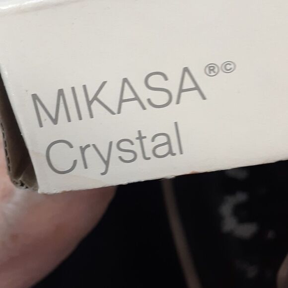 Mikasa crystal heart shaped serving tray. - Picture 7 of 10